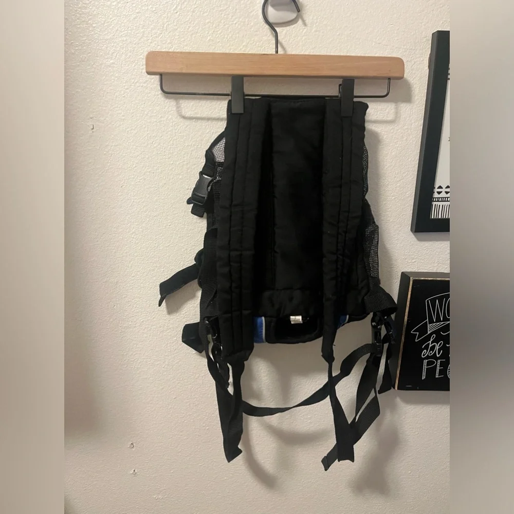 Outward Hound Pet Carrier